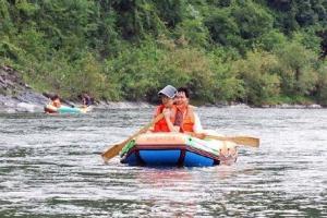蓝水河漂流